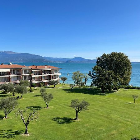 On The Beach Lake View Manerba del Garda Bagian luar foto