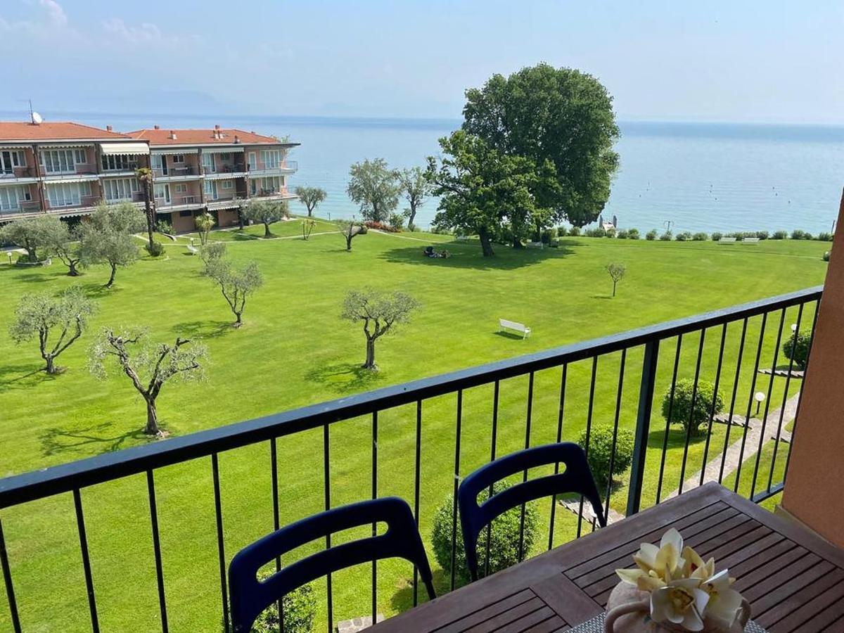 On The Beach Lake View Manerba del Garda Bagian luar foto